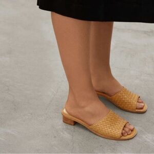 everlane city sandals